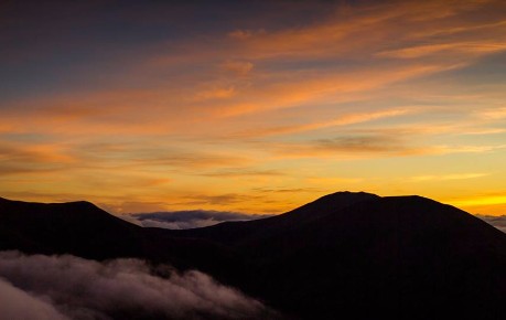 Beinn a'Ghlo silhouetted just before sunrise